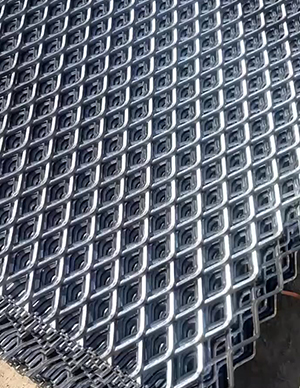 1775810122883064.jpg 钢板网2.jpg